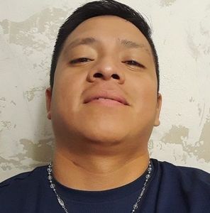 Meet your Posher, Moises